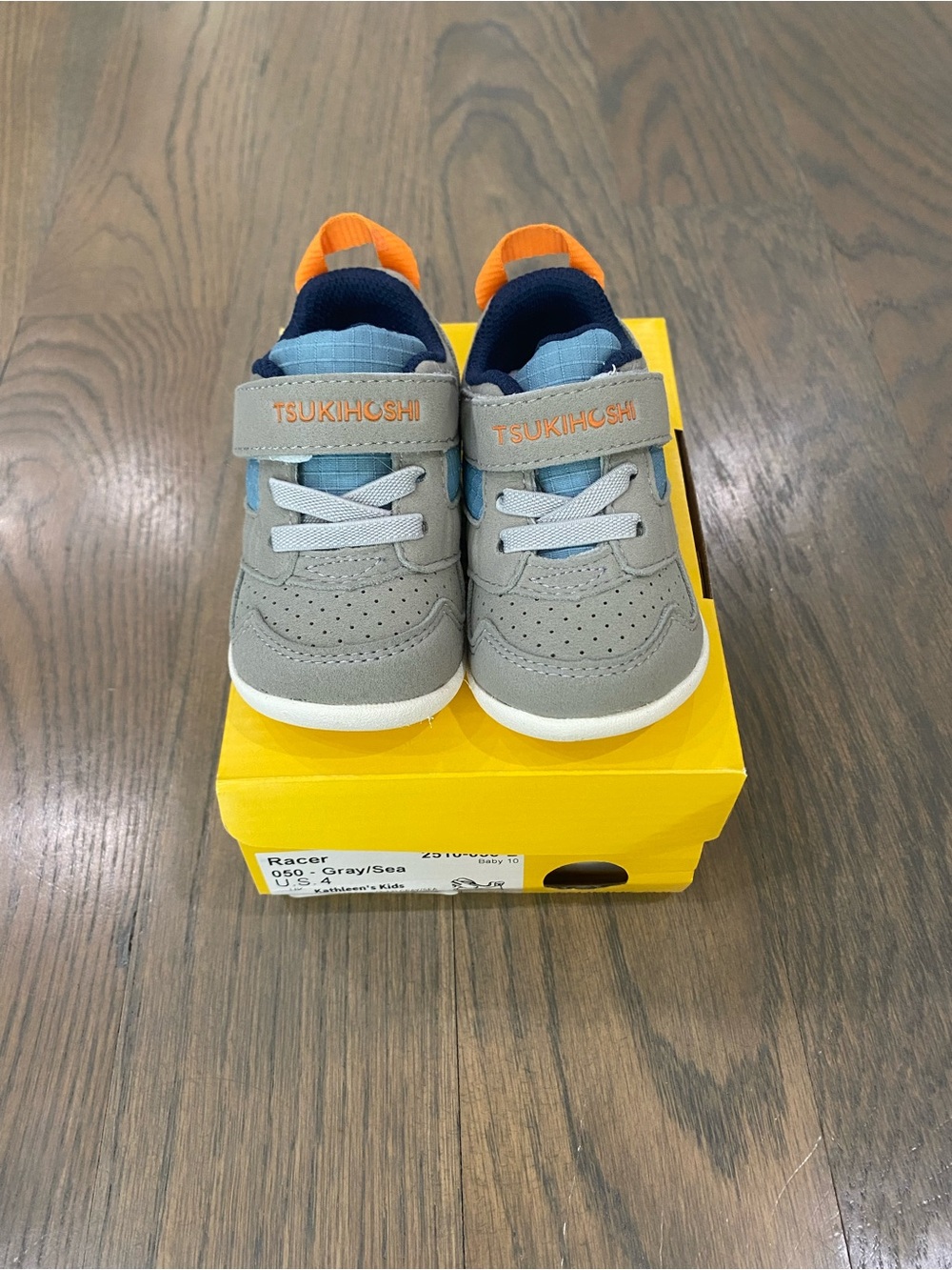 NIB Tsukihoshi tennis shoes